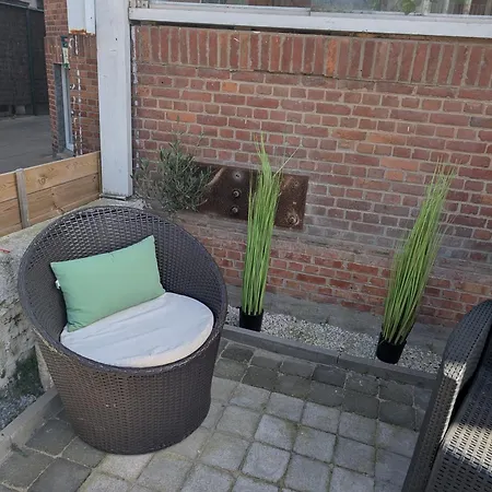 Apartment Spacieux Avec Parking Et Terrasse